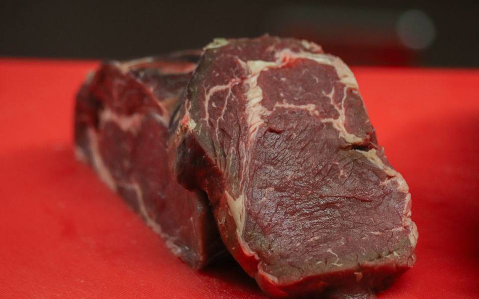 Understanding the Differences Between Wet and Dry Aging
